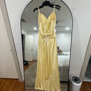 Elegant Yellow Midi Dress